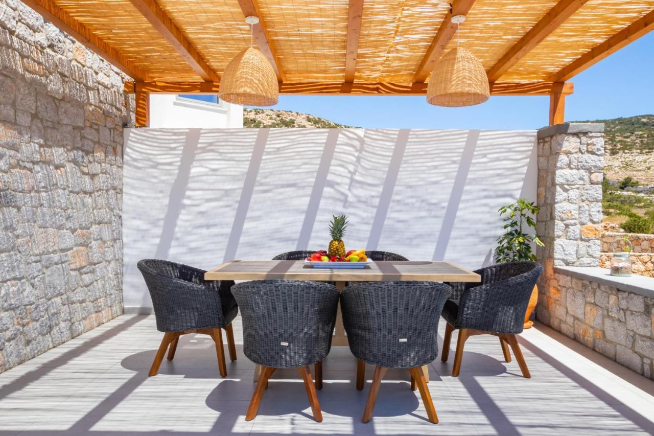 Aros Luxury Villas Lakki  Exterior photo